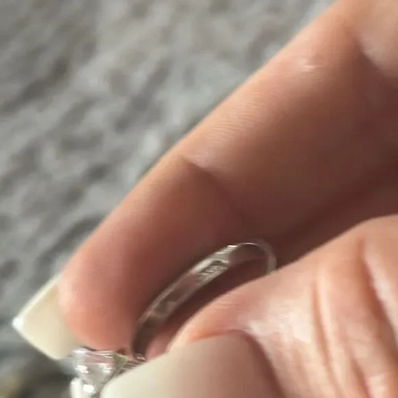 18K Gold Plated Cubic Zirconia Ring! - Picture 7 of 9